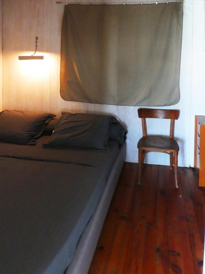 Un Chalet En Bois A La Plage Gruissan Exteriör bild